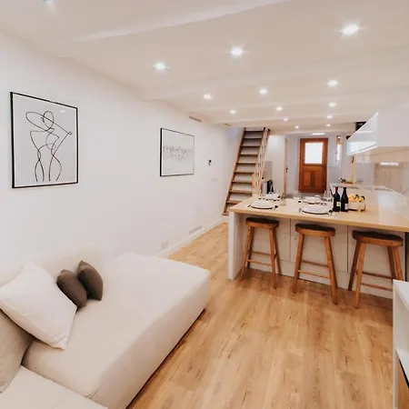 Perfect Family-Oriented And Renovated Townhouse In The Old Antibes Apartment Exterior photo
