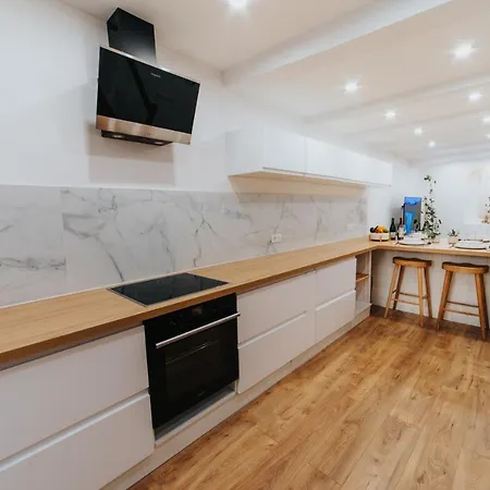 Perfect Family-Oriented And Renovated Townhouse In The Old Antibes Apartment Exterior photo