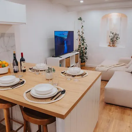 Perfect Family-Oriented And Renovated Townhouse In The Old Antibes Apartment Exterior photo