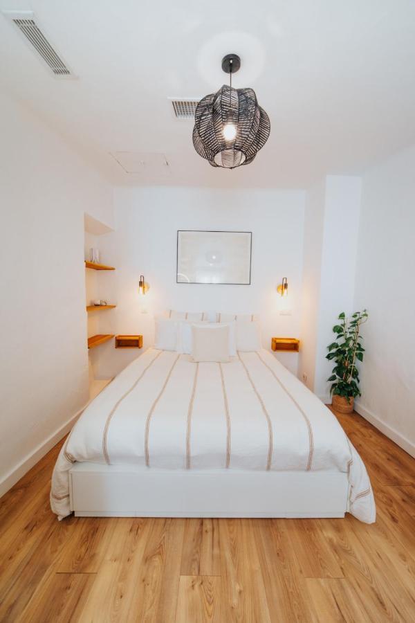 Perfect Family-oriented And Renovated Townhouse In The Old Appartamento Antibes